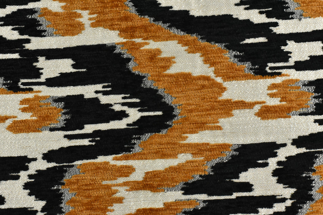 Heavyweight Vintage Black White Beige Wavy Ikat Pattern Chenille Woven Upholstery Fabric For Chair|Raised Abstract Geometric Jacquard Fabric
