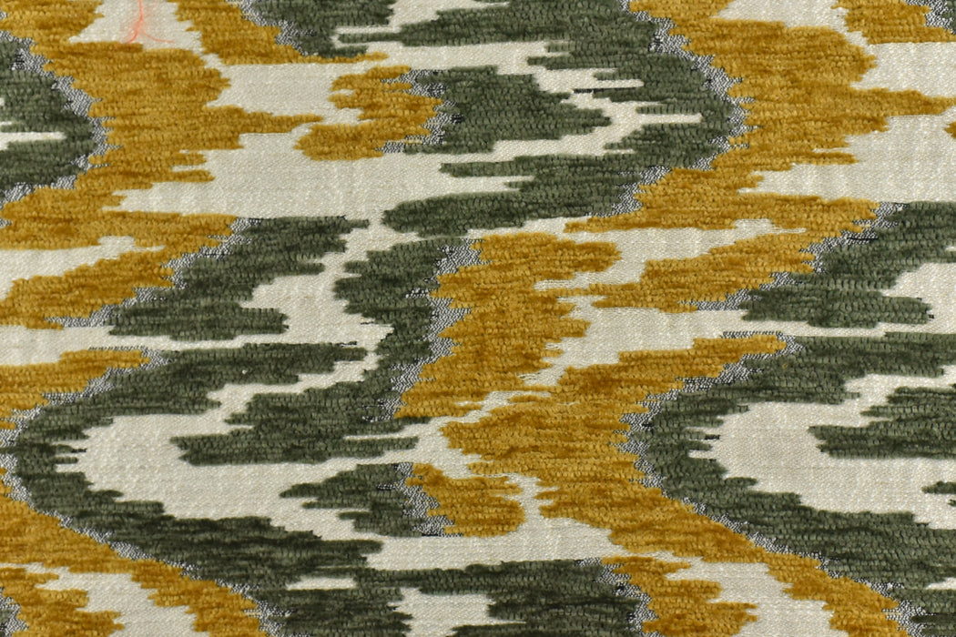 Heavyweight Vintage Black White Beige Wavy Ikat Pattern Chenille Woven Upholstery Fabric For Chair|Raised Abstract Geometric Jacquard Fabric