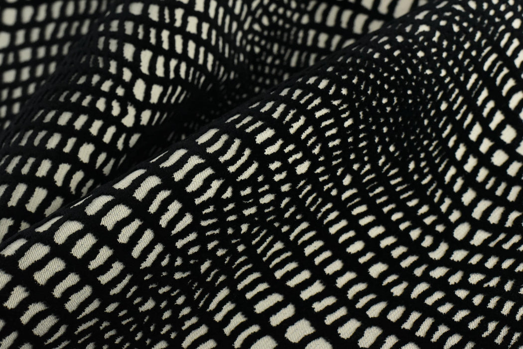 Heavy Weight Black Abstract Vintage Crocodile Skin Raised Cut Velvet For Chair|Heavy Duty Geometric Jacquard Thick Velvet Furniture Fabric