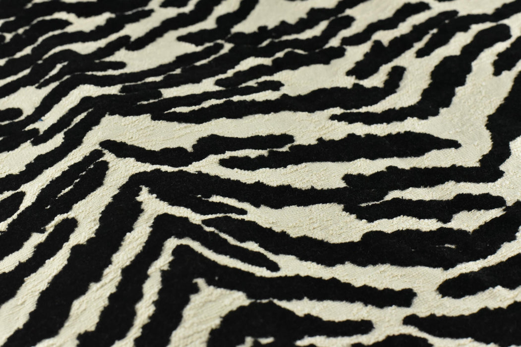 Heavy Weight Luxury Black Cream White Cotton Blend Zebra Skin Cut Velvet Upholstery Fabric|Abstract Geometric Wild Animal Fabric For Chair